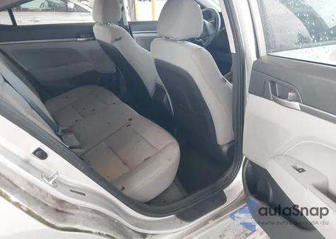 2018 Hyundai Elantra Value Edition z USA, uszkodzony, nr VIN 5NPD84LF0JH377966